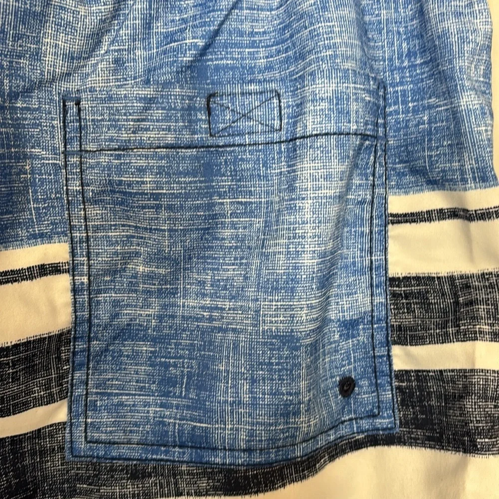 Goodfellow & Co Blue White Stripe Swim Trunks Shorts Large Beach Summer Vacation